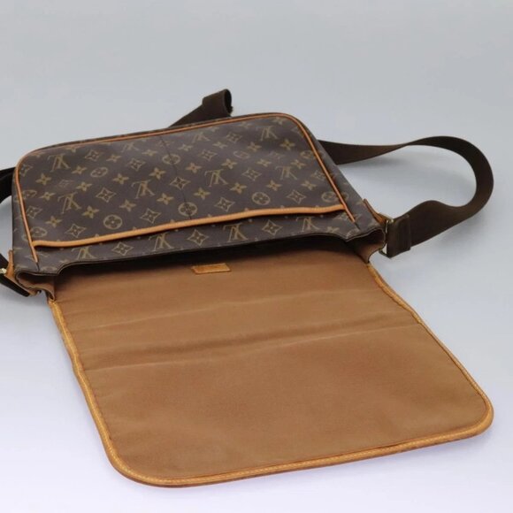 LOUIS VUITTON Monogram Messenger BosphoreGM Shoulder Bag - Picture 13 of 16
